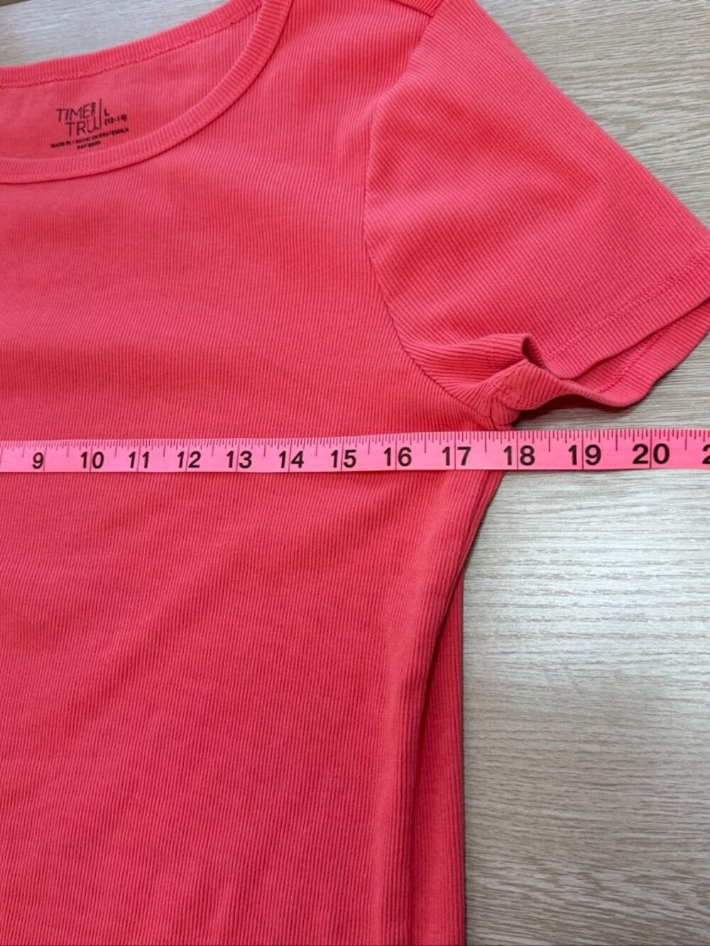 Time and Tru Women's Short Sleeve Tee L - Picture 5 of 9